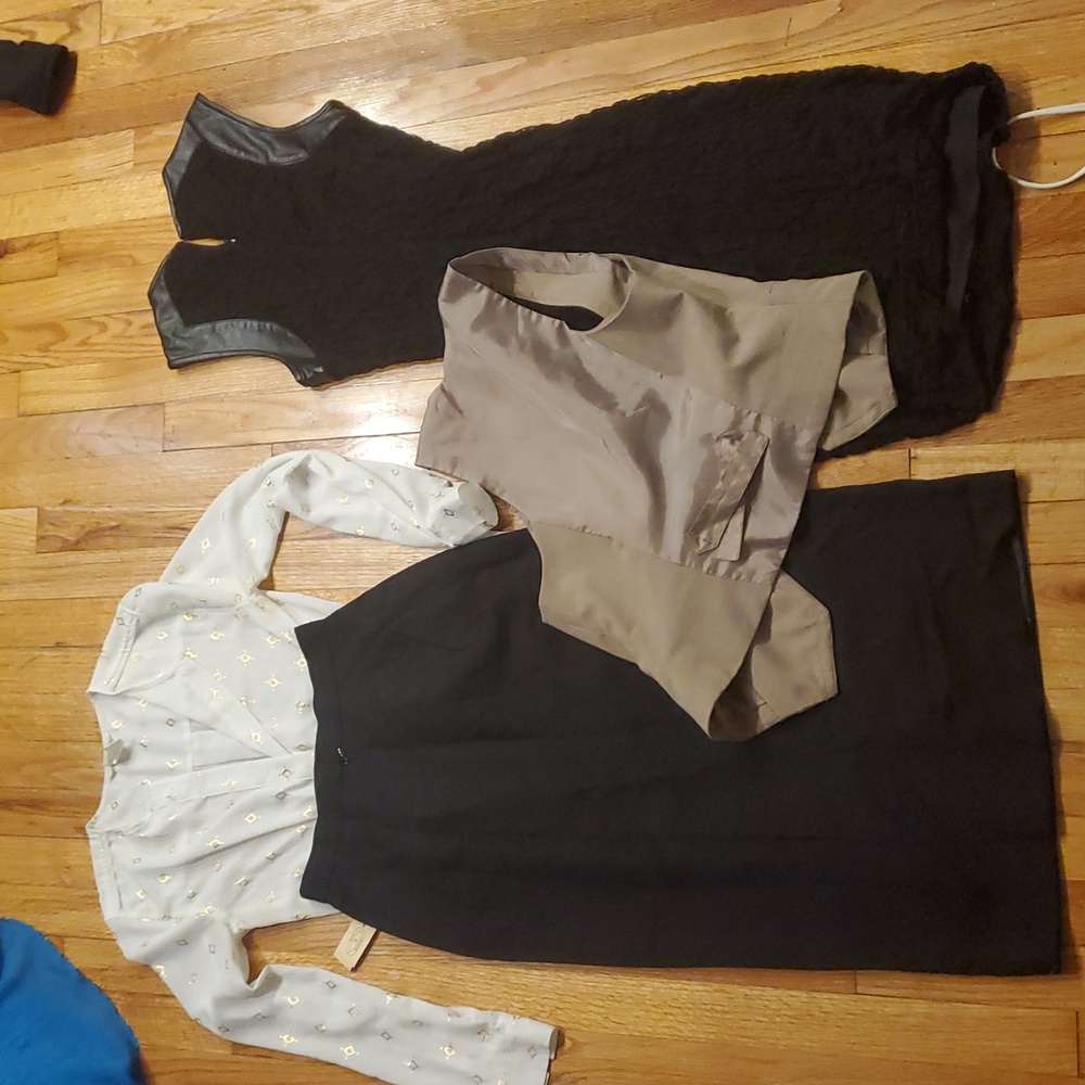 Size 4 Professional Clothes Bundle - image 9